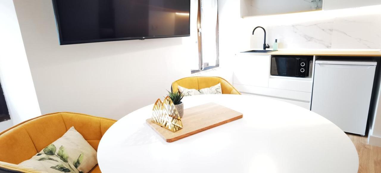MANZANO PALACE. Habitaciones y Suites 30 m2 en la Plaza Mayor Almagro Exterior foto