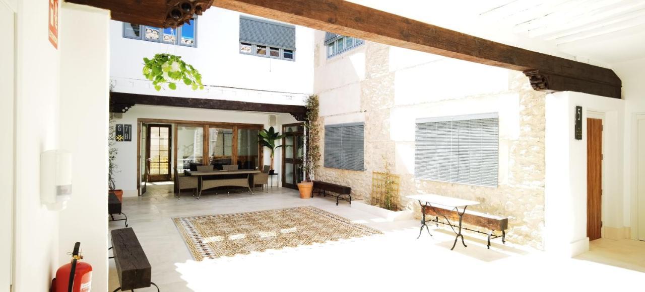 MANZANO PALACE. Habitaciones y Suites 30 m2 en la Plaza Mayor Almagro Exterior foto